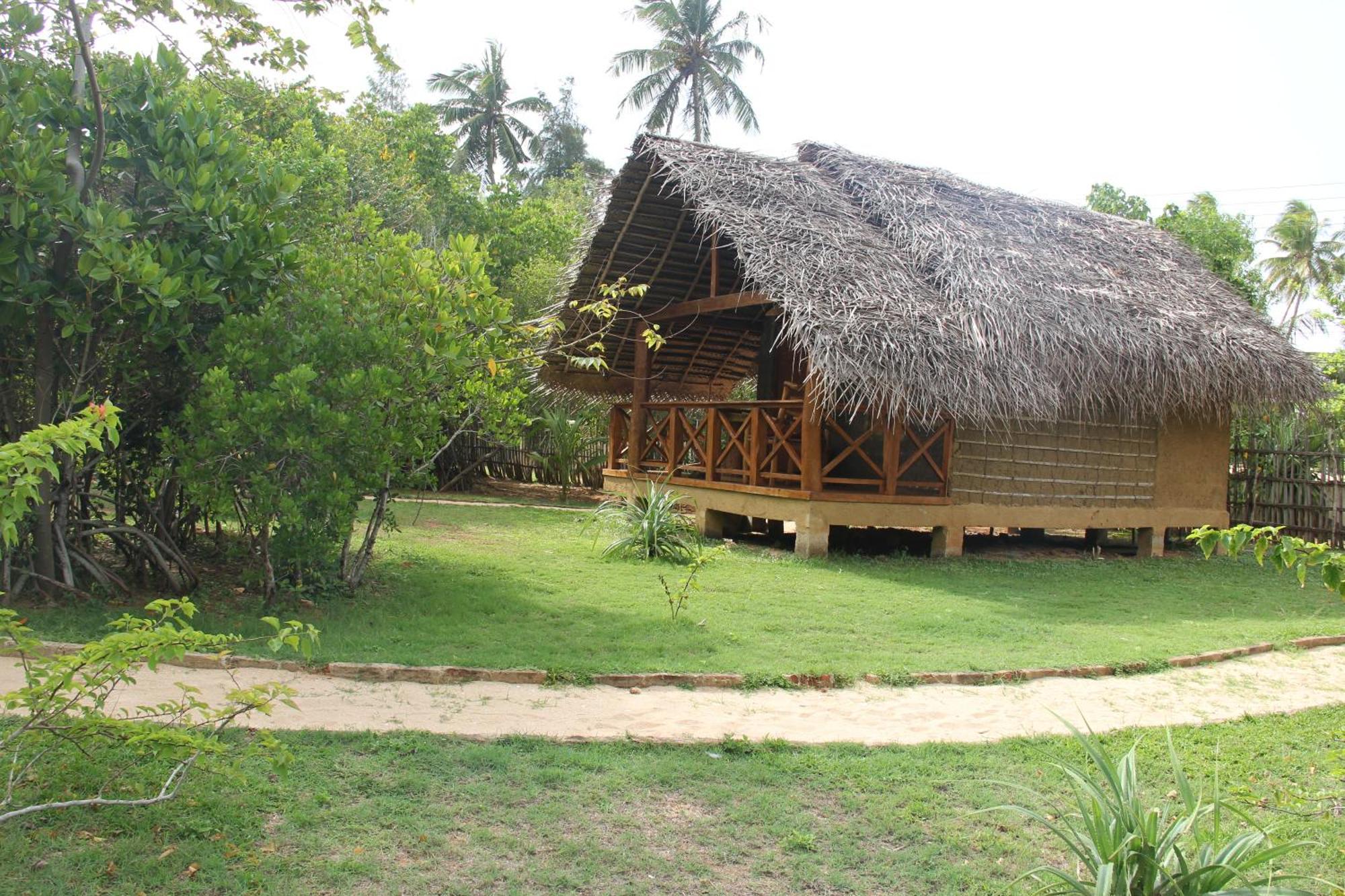 Ganesh Garden Beach Cabanas Тангалла Экстерьер фото