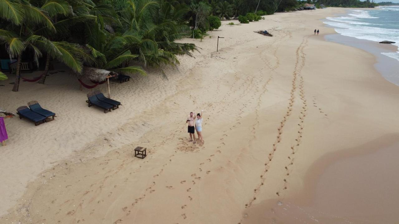 Ganesh Garden Beach Cabanas Тангалла Экстерьер фото