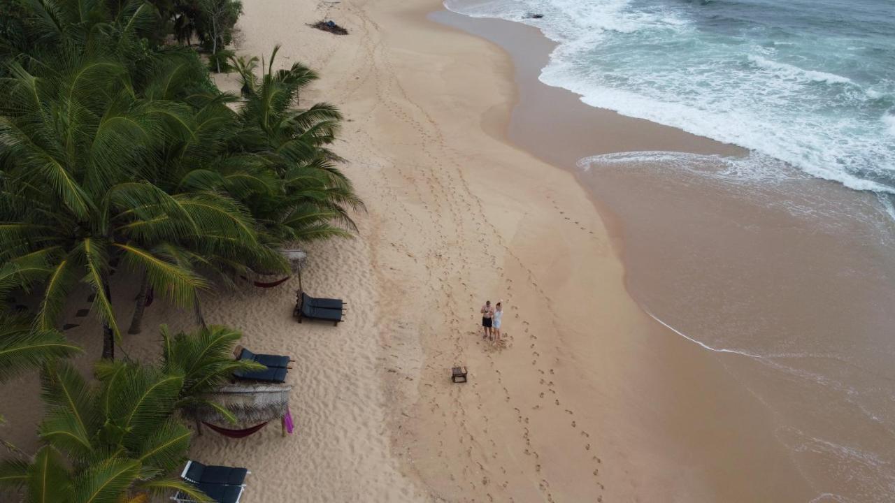 Ganesh Garden Beach Cabanas Тангалла Экстерьер фото