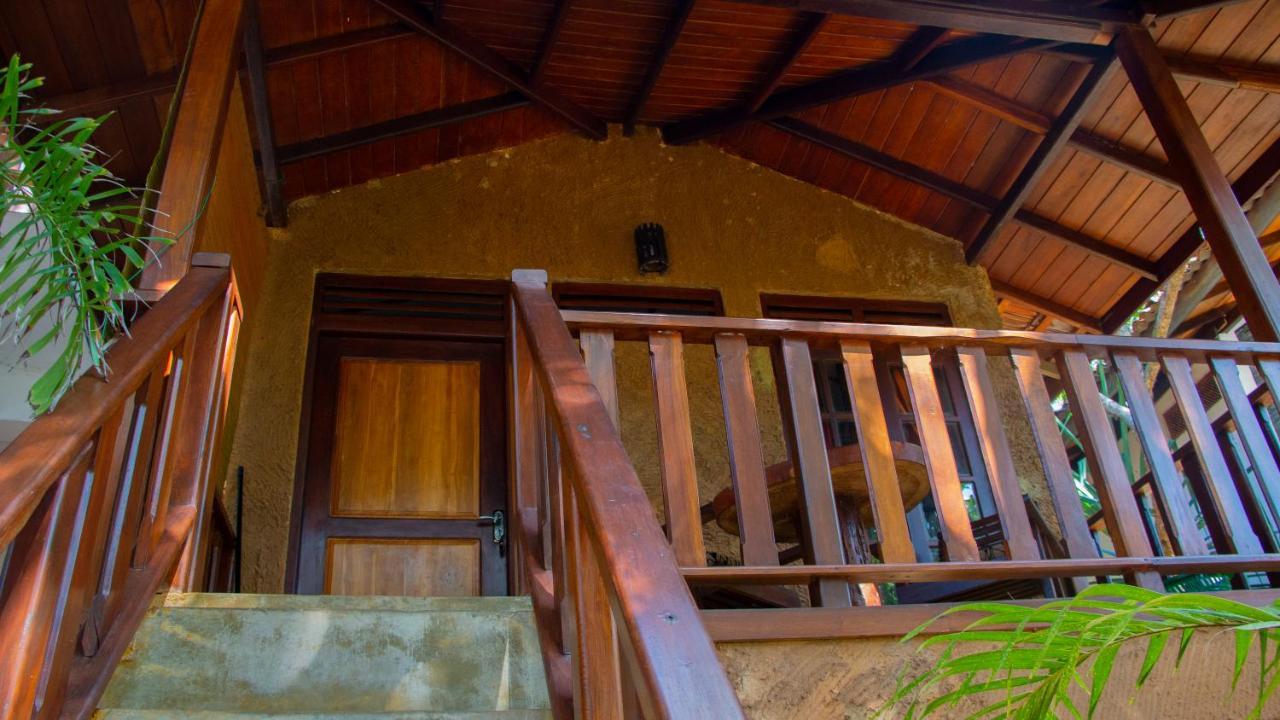 Ganesh Garden Beach Cabanas Тангалла Экстерьер фото