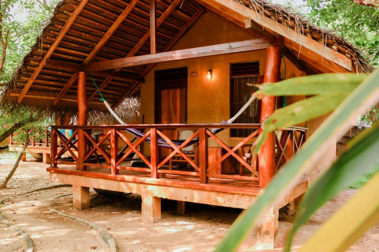 Ganesh Garden Beach Cabanas Тангалла Экстерьер фото